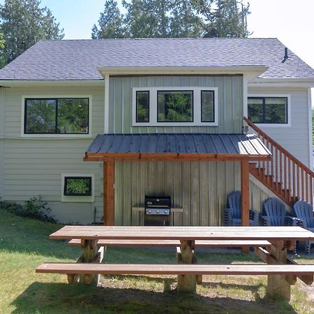 Surfs Inn Guesthouse & Cottages Ucluelet Extérieur photo