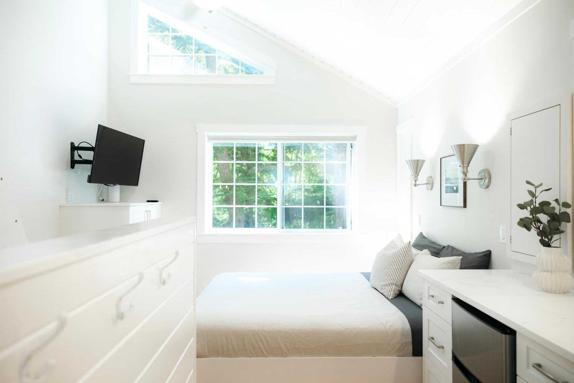 Surfs Inn Guesthouse & Cottages Ucluelet Chambre photo